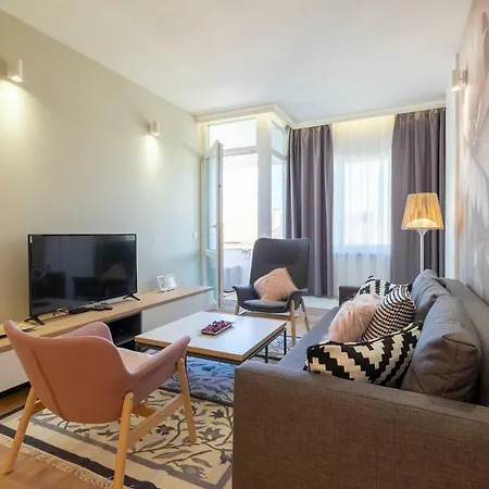 Vitosha Blvd Luxury 2-bedroom, 2-bathroom With Balcony Apartment *