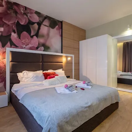 Apartment Vitosha Blvd Luxury 2-bedroom, 2-bathroom With Balcony Sofia