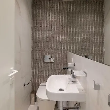 Vitosha Blvd Luxury 2-bedroom, 2-bathroom With Balcony Apartment *