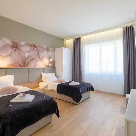 Vitosha Blvd Luxury 2-bedroom, 2-bathroom With Balcony Apartment