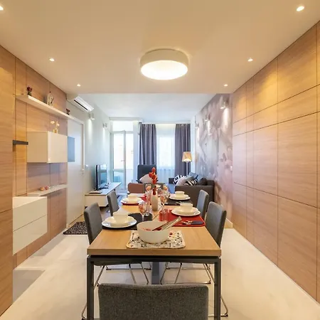 Apartment Vitosha Blvd Luxury 2-bedroom, 2-bathroom With Balcony